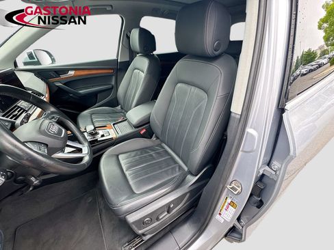 Used 2021 Audi Q5 2.0T Premium Plus AWD/4WD image 26