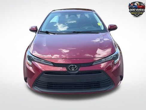 Used 2025 Toyota Corolla LE FWD image 9