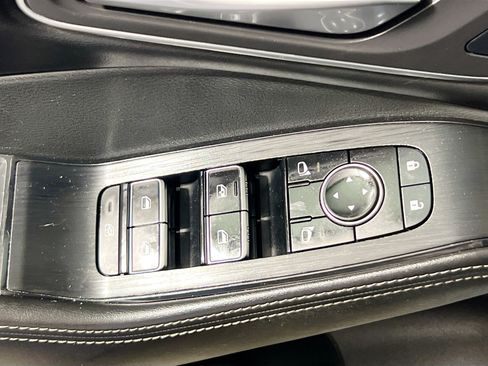 Used 2021 Nissan Rogue SL image 16