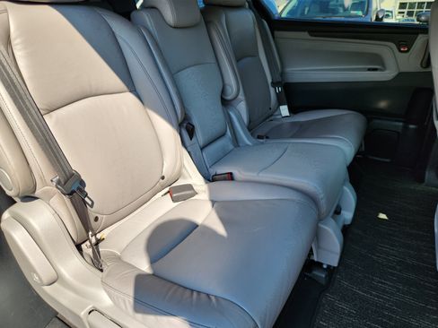 Certified 2023 Honda Odyssey EX-L image 17