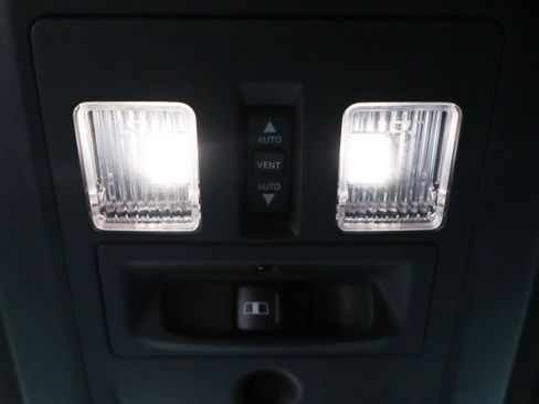 Used 2018 RAM 1500 Sport w/ Hydro Blue Sport Package RWD image 30