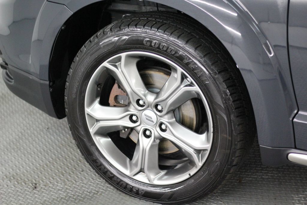 Used 2018 Dodge Journey Crossroad w/ Nav & Sun Group AWD/4WD image 61
