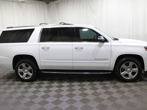 Used 2018 Chevrolet Suburban Premier image 33