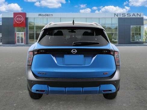New 2026 Nissan Kicks SR FWD image 4