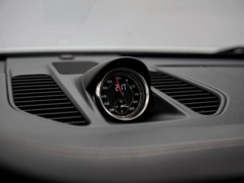 Used 2019 Porsche 911 Targa 4 GTS w/ GTS Interior Package AWD/4WD image 13