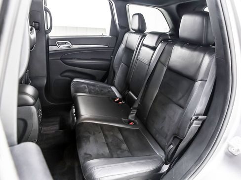 Used 2018 Jeep Grand Cherokee Altitude RWD image 32