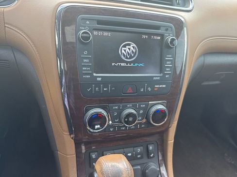 Used 2015 Buick Enclave Premium w/ Experience Buick Package FWD image 18