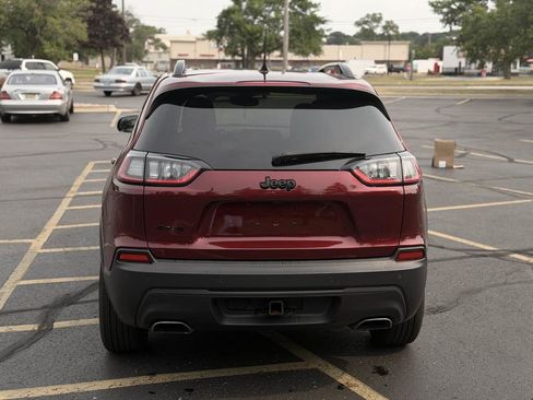 Used 2020 Jeep Cherokee Latitude Plus AWD/4WD image 6