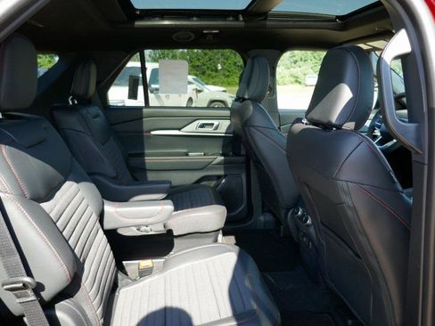 New 2025 Ford Explorer ST-Line w/ Premium Package image 12