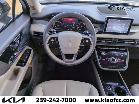 Used 2021 Lincoln Corsair AWD w/ Sport Package image 15
