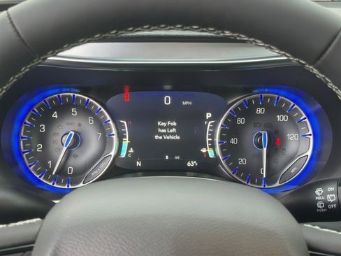 New 2026 Chrysler Pacifica Limited w/ Uconnect Theater Family Group image 20