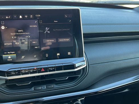 New 2026 Jeep Compass Limited image 15