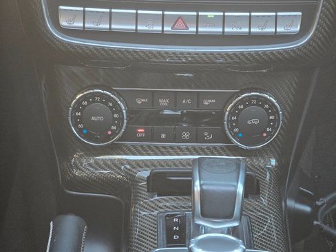 Used 2013 Mercedes-Benz G 63 AMG 4MATIC image 19