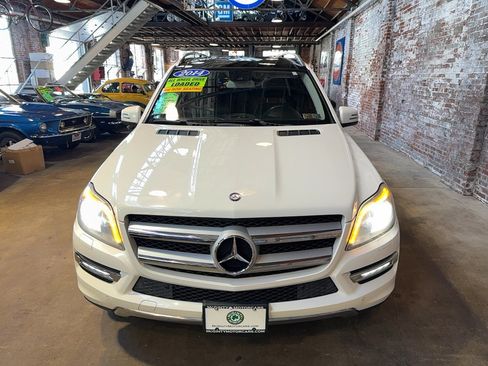 Used 2014 Mercedes-Benz GL 450 4MATIC image 6