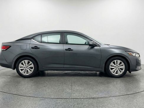 Used 2025 Nissan Sentra S FWD image 11