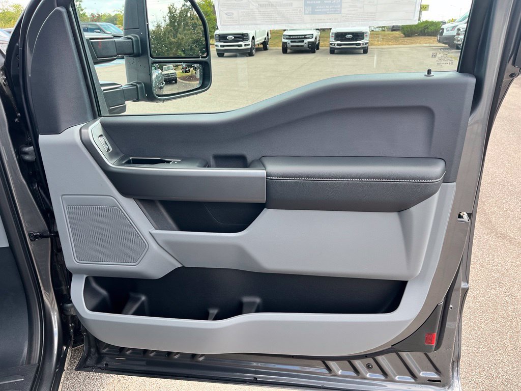 New 2026 Ford F350 XLT AWD/4WD image 16
