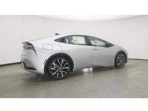 New 2026 Toyota Prius XSE image 25