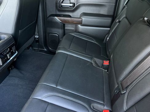 Used 2019 GMC Sierra 1500 SLT w/ SLT Premium Package image 15