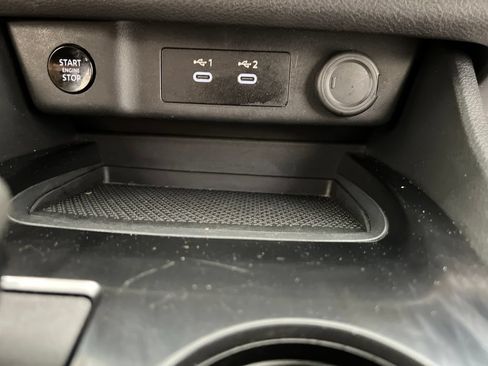 Used 2025 Nissan Rogue SV AWD/4WD image 52