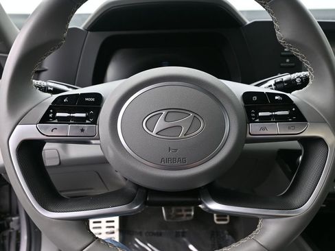 Certified 2025 Hyundai Elantra Sport image 15