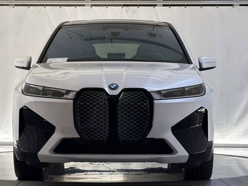 Certified 2024 BMW iX xDrive50 w/ Premium Package AWD/4WD image 6