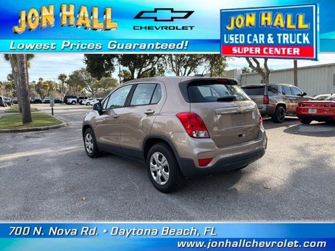 Used 2018 Chevrolet Trax LS image 7