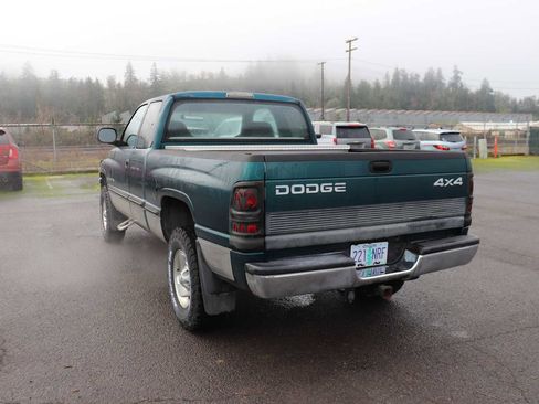 Used 1998 Dodge Ram 1500 Truck 2dr Club Cab 139 WB 4WD image 7
