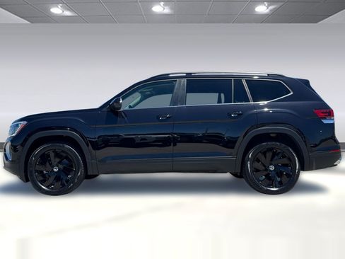 Used 2026 Volkswagen Atlas SE AWD/4WD image 2