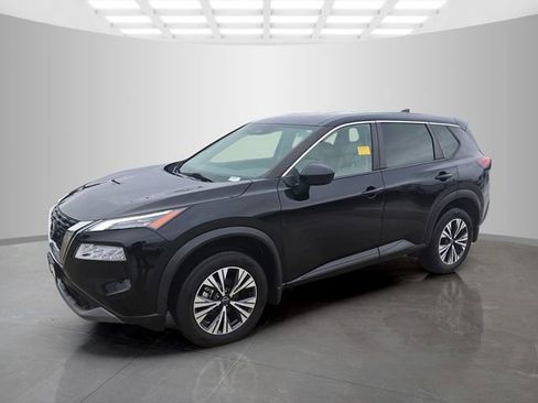 Used 2023 Nissan Rogue SV image 3