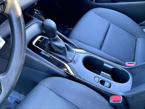 Used 2024 Toyota Corolla LE image 15