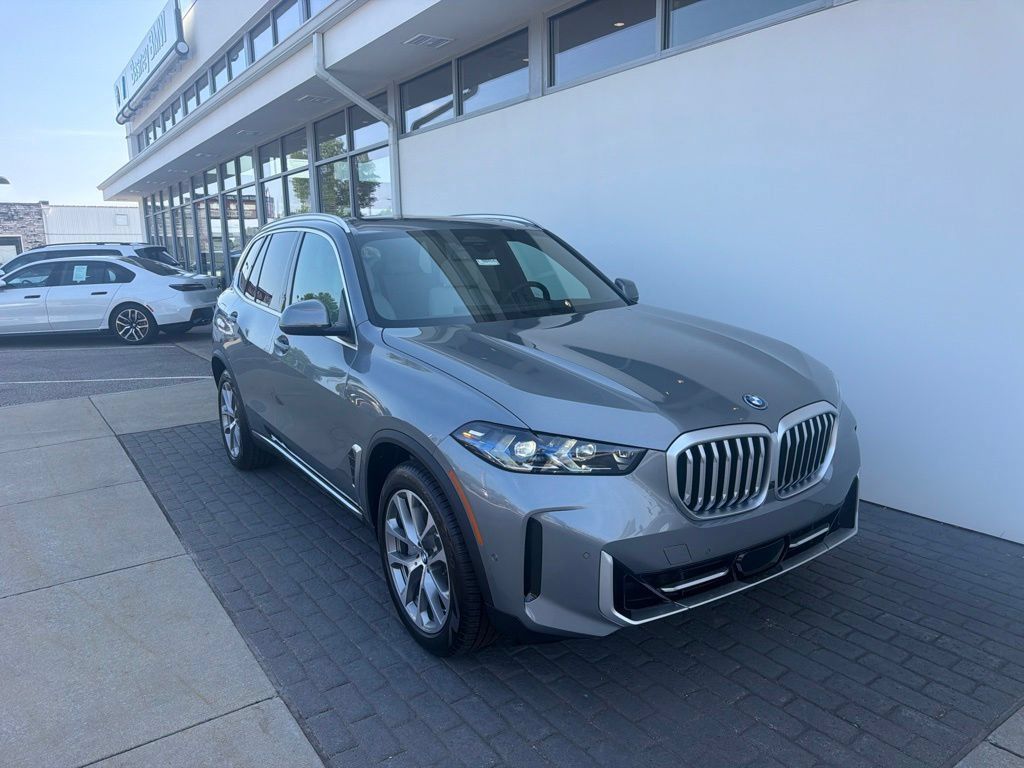 New 2026 BMW X5 xDrive50e w/ Climate Comfort Package AWD/4WD image 1