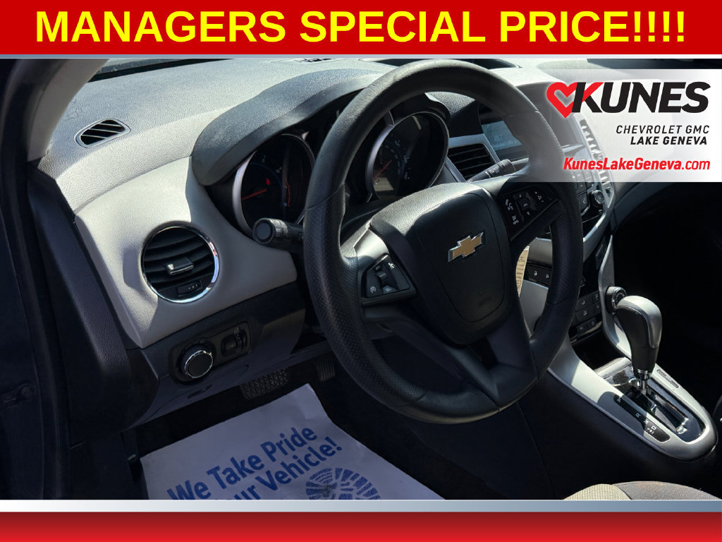Used 2013 Chevrolet Cruze LS FWD image 16