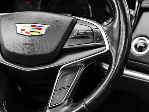 Used 2019 Cadillac XT5 Premium Luxury w/ Advanced Security Package FWD image 17