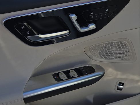 New 2026 Mercedes-Benz C 300 Sedan image 18