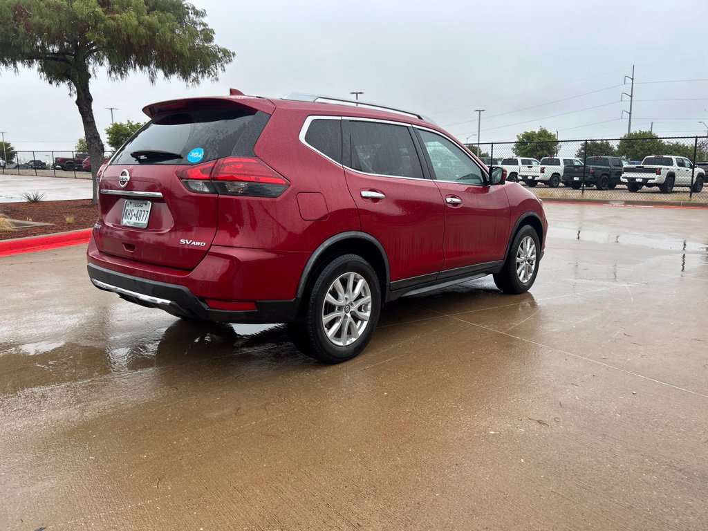 Used 2017 Nissan Rogue SV w/ SV Premium Package AWD/4WD image 5