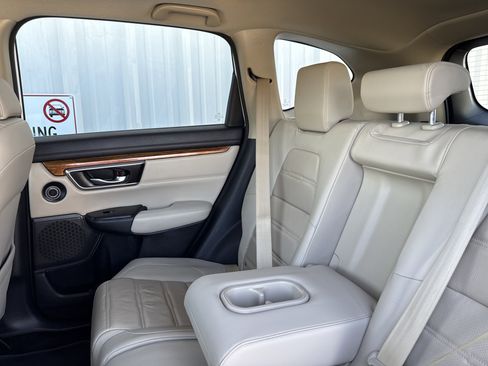 Used 2018 Honda CR-V Touring image 31