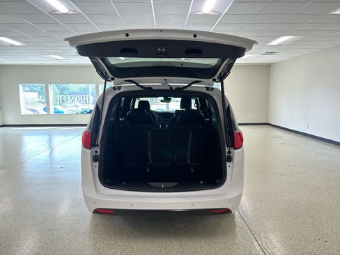 New 2026 Chrysler Voyager LX image 11