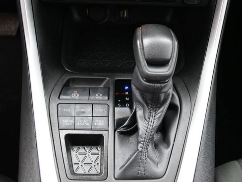 Certified 2024 Toyota RAV4 XLE w/ Convenience Package image 25