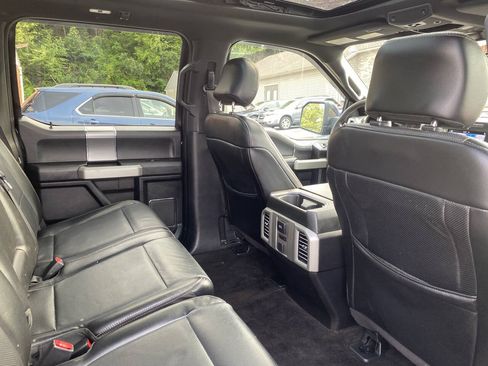 Used 2016 Ford F150 Lariat w/ Equipment Group 502A Luxury AWD/4WD image 20
