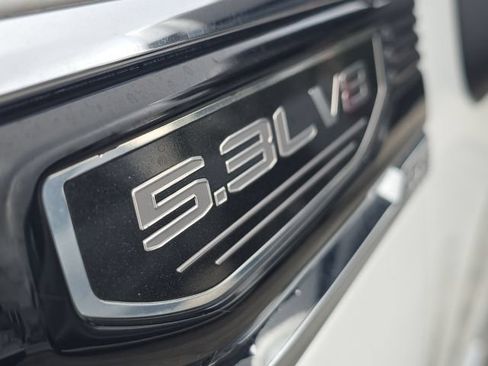 Used 2023 GMC Sierra 1500 SLT w/ SLT Premium Package AWD/4WD image 9