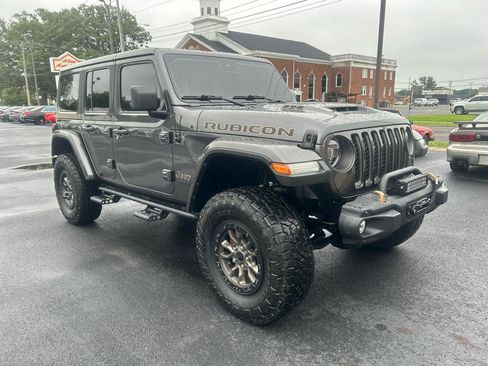 Used 2022 Jeep Wrangler Unlimited Rubicon w/ Trailer Tow Package AWD/4WD image 3