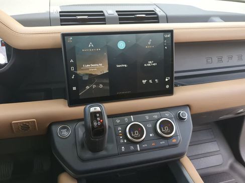 Certified 2025 Land Rover Defender 130 S AWD/4WD image 30