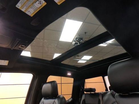 Certified 2019 Ford F150 Raptor w/ Equipment Group 802A Luxury image 21