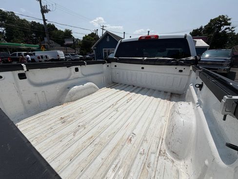 Used 2015 GMC Sierra 2500 SLT w/ Driver Alert Package AWD/4WD image 29
