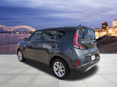 Certified 2023 Kia Soul LX w/ LX Technology Package image 3