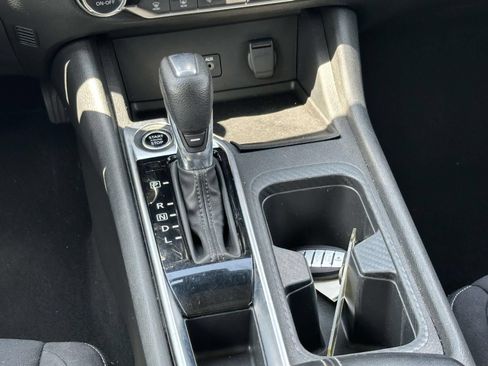 Used 2021 Nissan Sentra SV FWD image 19