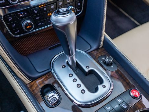 Used 2014 Bentley Continental GT V8 S AWD/4WD image 25