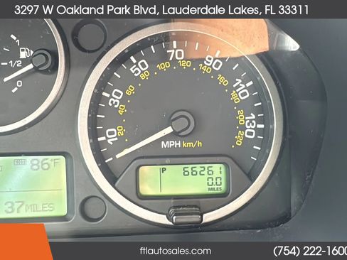 Used 2011 Land Rover LR2 HSE image 59