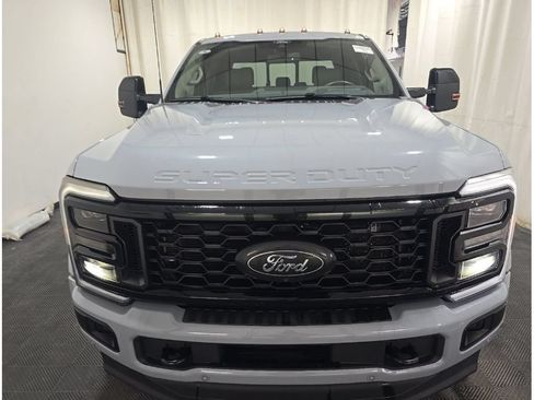 Used 2025 Ford F450 Platinum w/ Platinum Plus Package AWD/4WD image 3