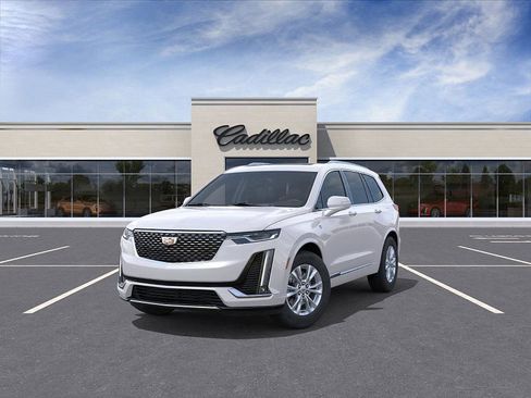 New 2025 Cadillac XT6 Luxury image 9
